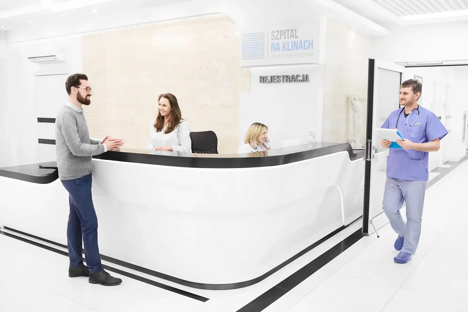 Hospital reception at Szpital na Klinach for patients supported by Pax Medicus medical tourism agency