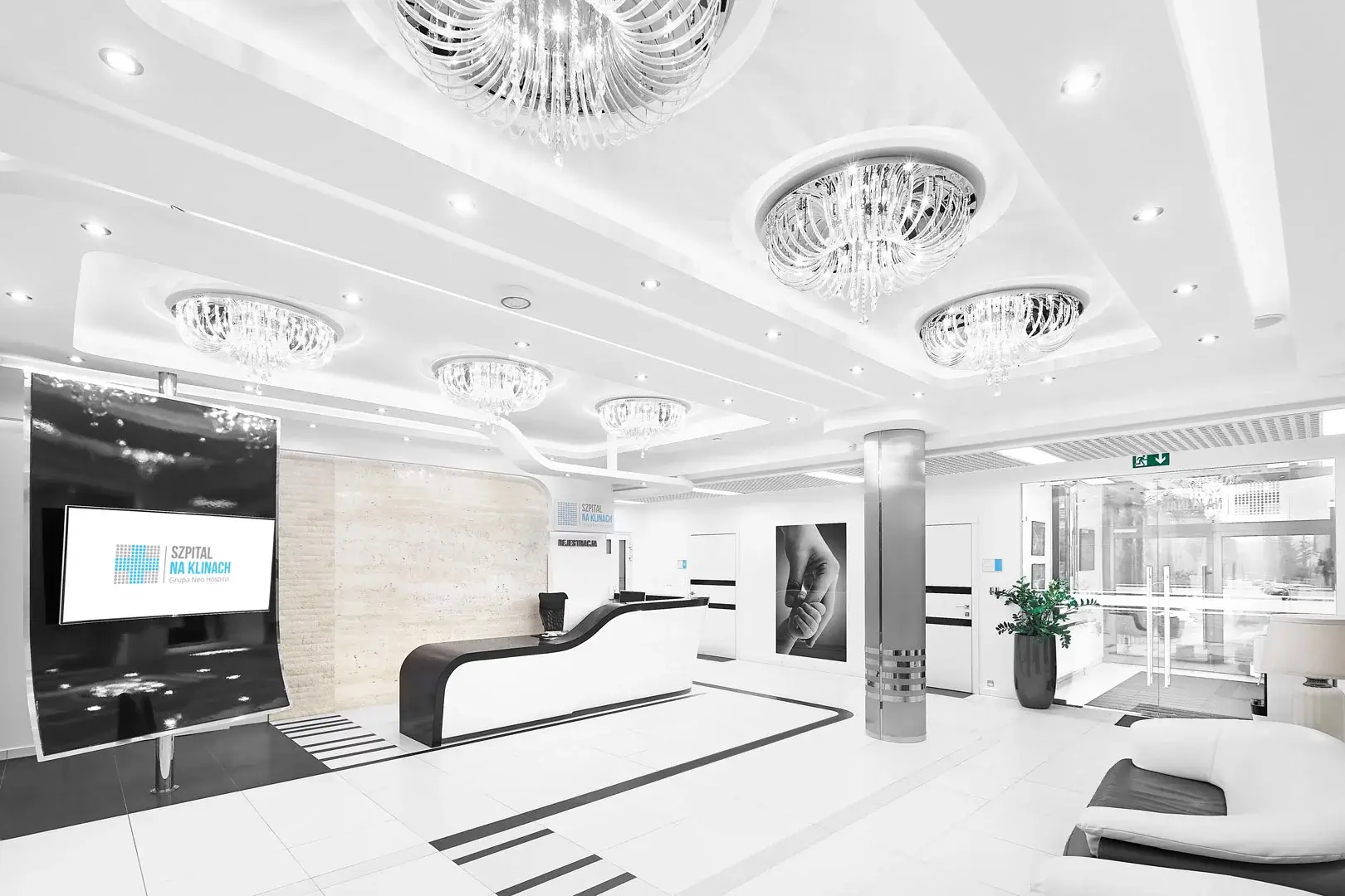 Hospital reception at Szpital na Klinach for patients supported by Pax Medicus medical tourism agency