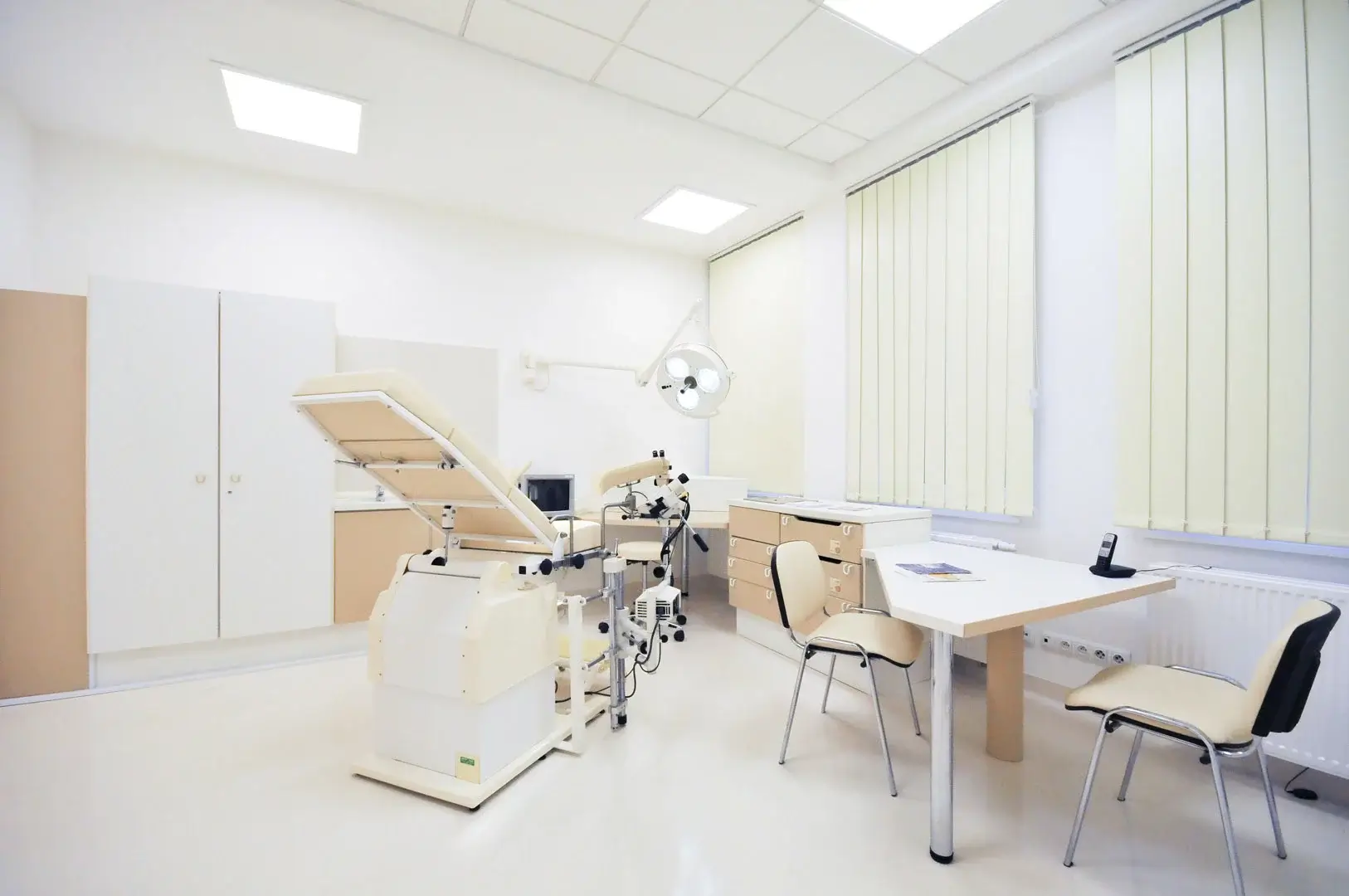 Outpatient consultation room at Szpital na Klinach Hospital arranged by Pax Medicus Tourism Agency